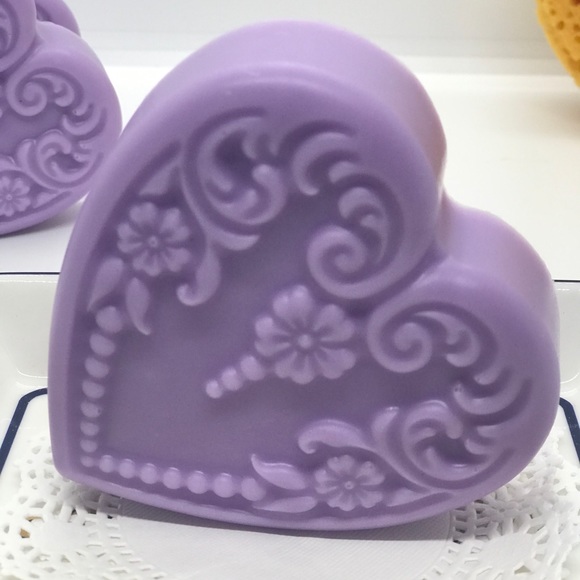 ♥️Victorian Heart ♥️ Soap Bar - Picture 2 of 2